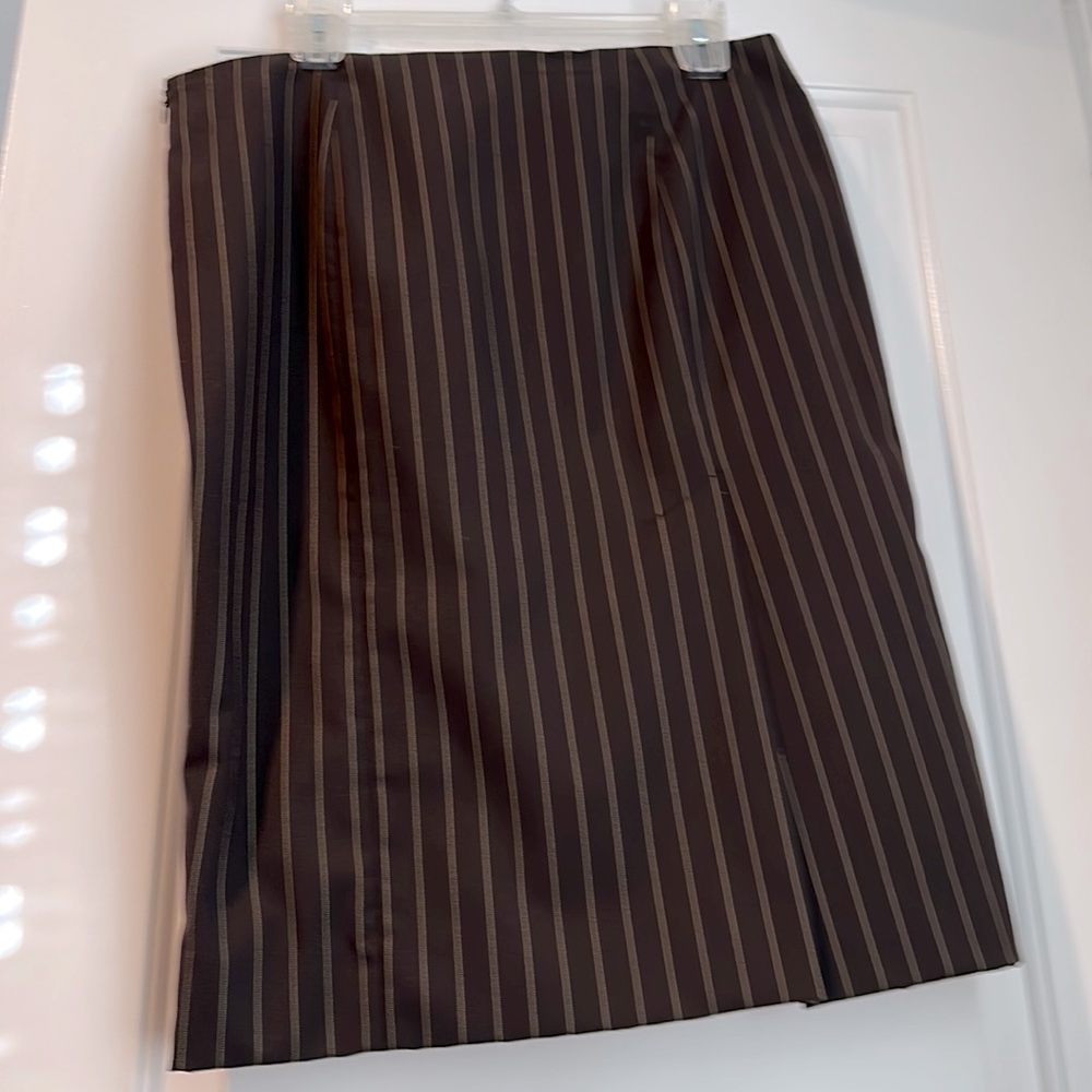 Bebe pencil skirt with two slits